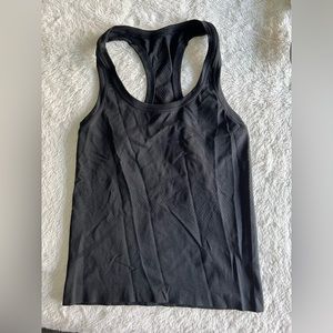 Lululemon tank top size 2 black
